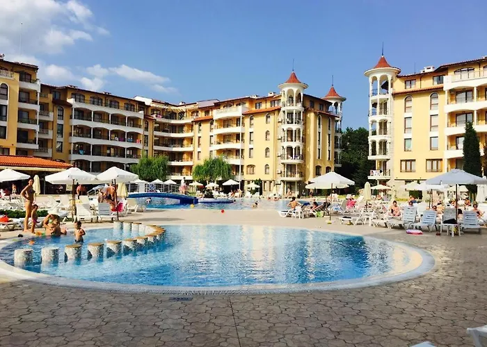 George - 3 Pools, 2 Bedrooms & 2 Bathrooms 公寓 阳光海滩