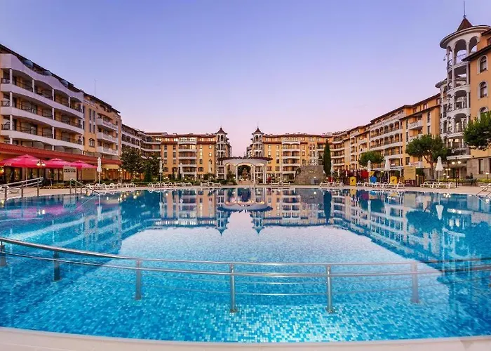 George - 3 Pools, 2 Bedrooms & 2 Bathrooms 公寓