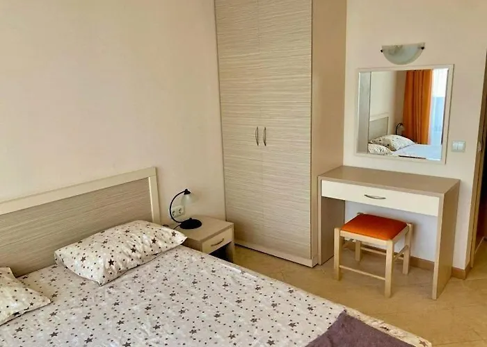 George - 3 Pools, 2 Bedrooms & 2 Bathrooms