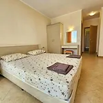 George - 3 Pools, 2 Bedrooms & 2 Bathrooms アパート *