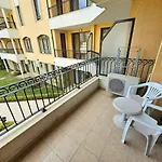 アパート George - 3 Pools, 2 Bedrooms & 2 Bathrooms サニービーチ