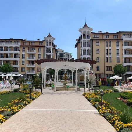 George - 3 Pools, 2 Bedrooms & 2 Bathrooms * Sluneční pobřeží