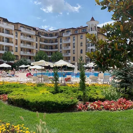 Apartmán George - 3 Pools, 2 Bedrooms & 2 Bathrooms