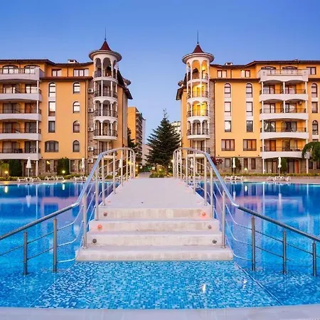 George - 3 Pools, 2 Bedrooms & 2 Bathrooms Apartment Slantschew brjag