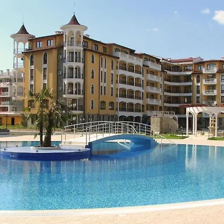 George - 3 Pools, 2 Bedrooms & 2 Bathrooms * Slantschew brjag