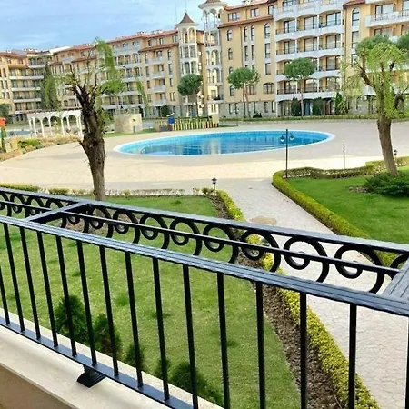 George - 3 Pools, 2 Bedrooms & 2 Bathrooms *