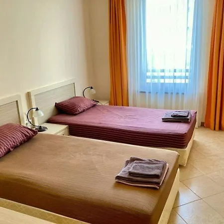 Apartment George - 3 Pools, 2 Bedrooms & 2 Bathrooms