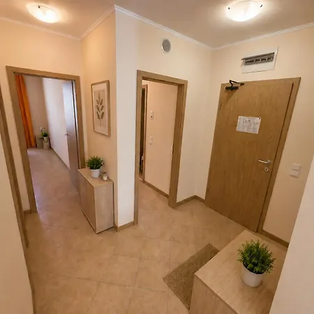 George - 3 Pools, 2 Bedrooms & 2 Bathrooms * Sunny Beach