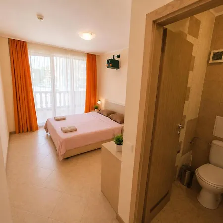 George - 3 Pools, 2 Bedrooms & 2 Bathrooms Apartment Sunny Beach