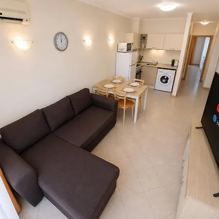 George - 3 Pools, 2 Bedrooms & 2 Bathrooms Apartment Sunny Beach