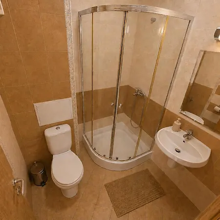 George - 3 Pools, 2 Bedrooms & 2 Bathrooms * Sunny Beach