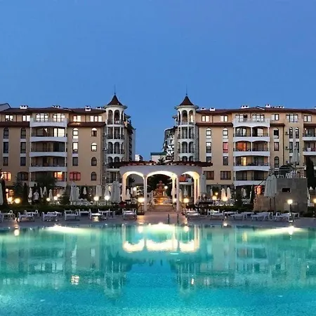 George - 3 Pools, 2 Bedrooms & 2 Bathrooms Apartment *
