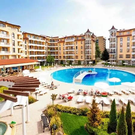 George - 3 Pools, 2 Bedrooms & 2 Bathrooms Sunny Beach