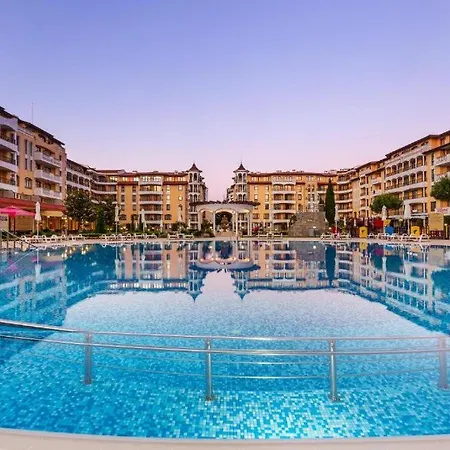 Apartment George - 3 Pools, 2 Bedrooms & 2 Bathrooms